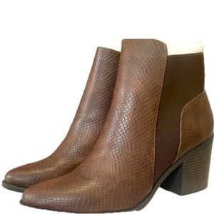 Brown Textured Women's Ankle Boots